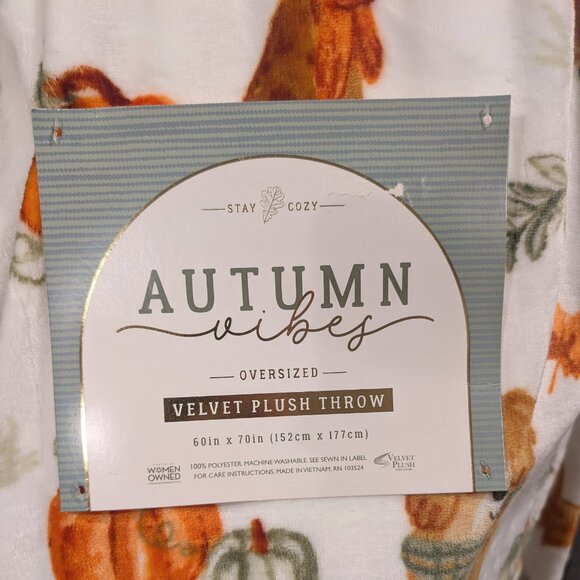 Oversized Velvet Plush Throw Blanket – Dogs & Pumpkins Print, New - Picture 4 of 4